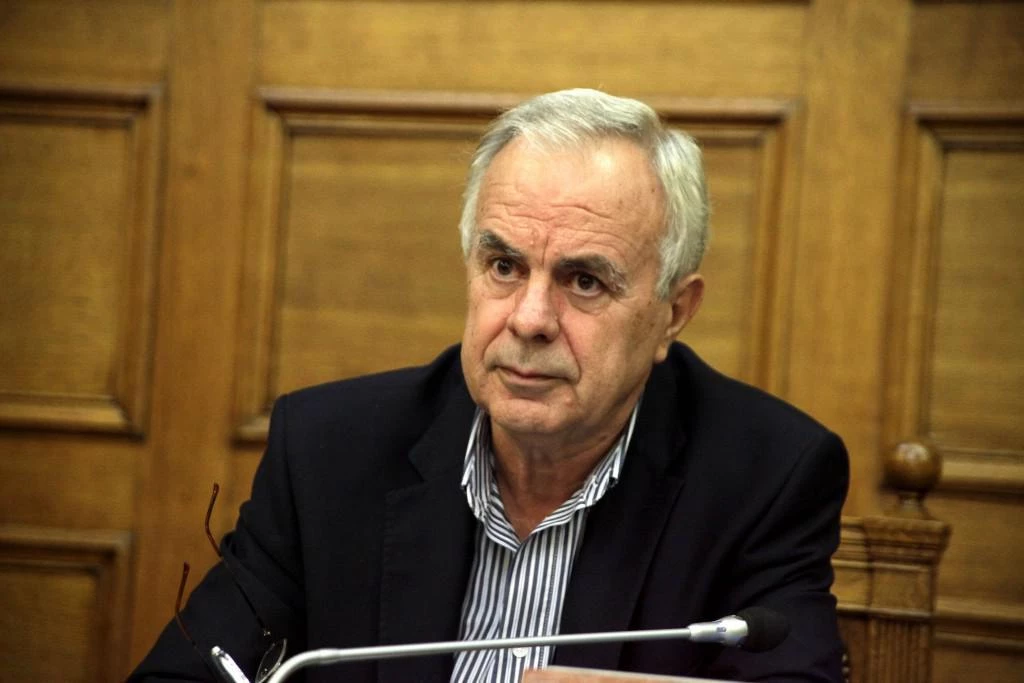 «Χέρι» στις τραπεζικές θυρίδες των ιδιωτών βάζει το Δημόσιο – Τι δήλωσε ο Αποστόλου (βίντεο)